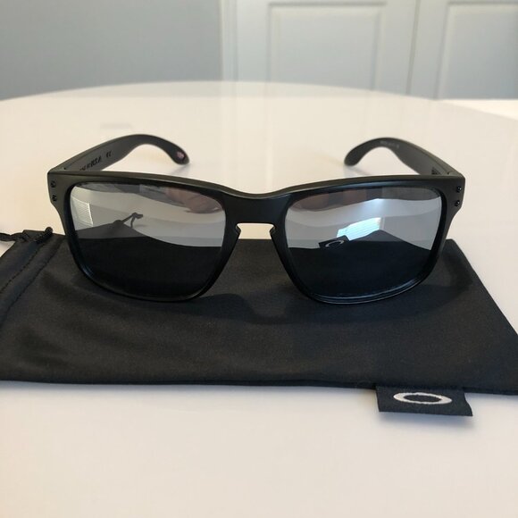 OAKLEY HOLBROOK USA Flag Silver Mirror Polarized Lenses 9102 - Picture 5 of 8